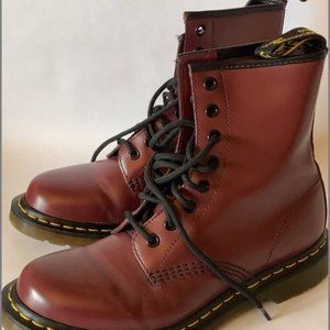Dr. Martens AirWair - Cherry Red - Boots US 8 / EU 39 / UK 6